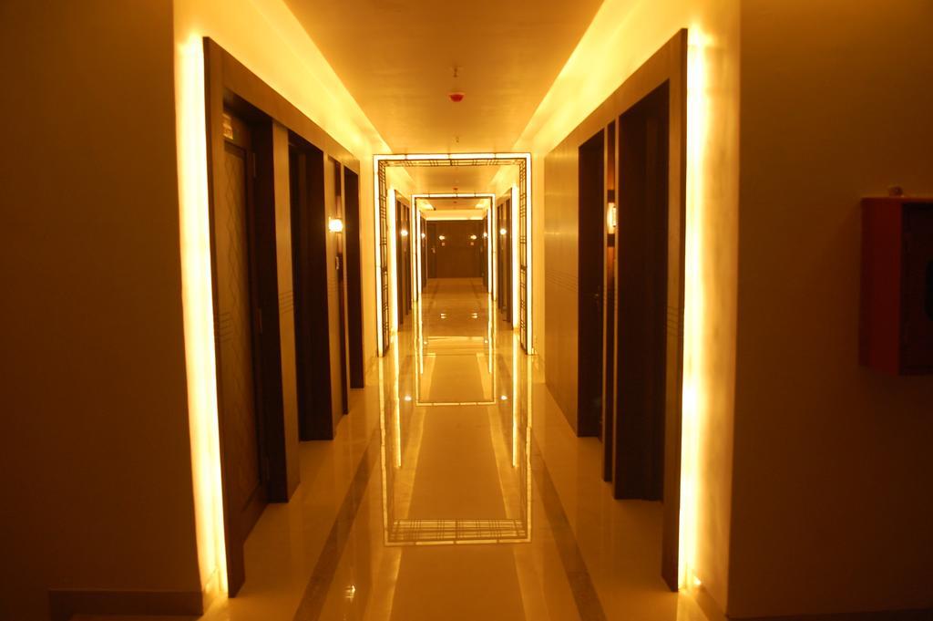 Pluz Resort Silvassa Exterior foto